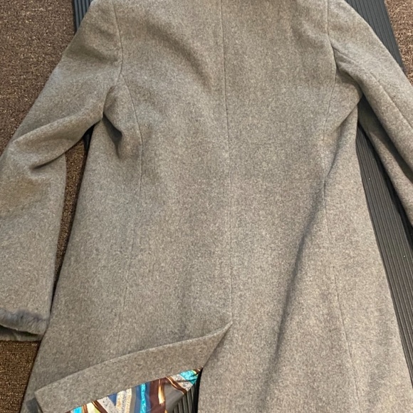 Via Spiga Wool Coat With Rabbit Collar and Fur Trim - size 8 - Picture 3 of 5